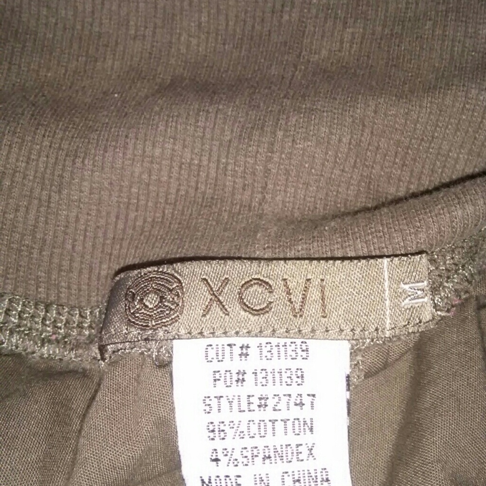 XCVI brand Capri pants size medium